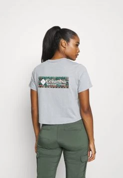 Mujer RIVER 1/2 CROP TEE - Camiseta Estampada - Columbia Grey -Columbia Tienda De Ventas 2dd52dafa0104a7188e362ccefdac438