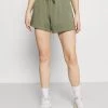 Columbia Mujer LOGO™ II SHORT - Pantalón Corto De Deporte - Stone Green