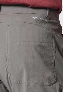 Columbia Hombre NEWTON RIDGE™ EU CONVERTIBLE PANT - Pantalones Montañeros Cortos - City Grey -Columbia Tienda De Ventas 8bf32c69e7a14aa1821ef09901318cfb