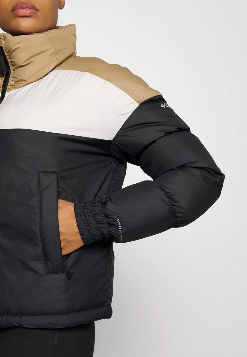 Columbia Mujer PIKE LAKE™ CROPPED JACKET - Chaqueta De Invierno - Black/chalk/beach 5 Columbia Mujer PIKE LAKE™ CROPPED JACKET - Chaqueta De Invierno - Black/chalk/beach - Imagen 5