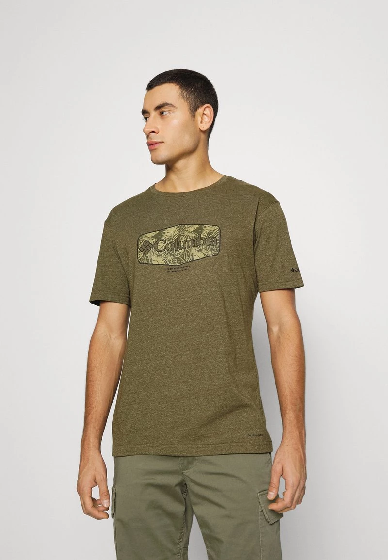 Columbia Hombre THISTLETOWN HILLS GRAPHIC SHORT SLEEVE - Camiseta Estampada - Olive Green Heather 1 Columbia Hombre THISTLETOWN HILLS GRAPHIC SHORT SLEEVE - Camiseta Estampada - Olive Green Heather