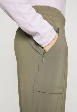 Columbia Mujer PLEASANT CREEK™ EU JOGGER - Pantalones - Stone Green -Columbia Tienda De Ventas fd4cf14861a746f3bdd75b3630898439
